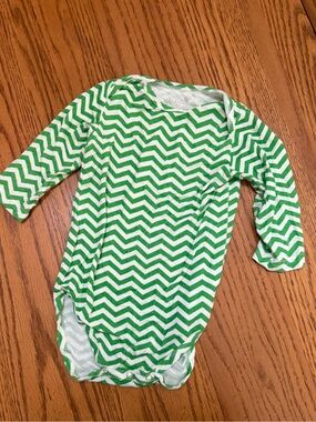 Yala Green and White Chevron Long-Sleeve Baby Bodysuit